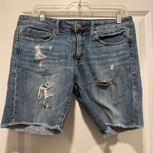 American Eagle Outfitters Distressed Blue Denim Jean Shorts size 6